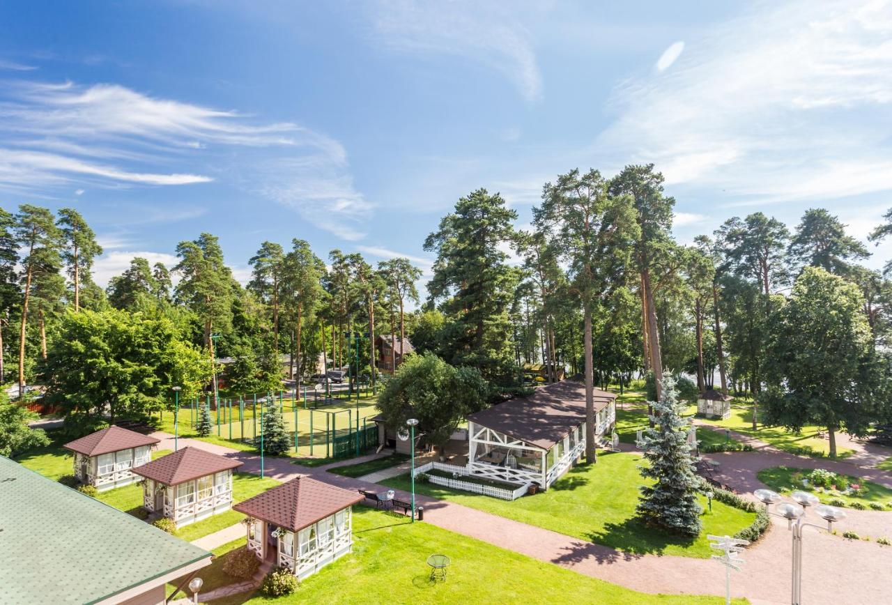 President Hotel Зеленогорск Екстериор снимка